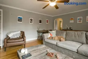 K9 Cottage MainLine - Image 1