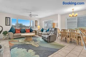 #7 Ocean Court by Oak Island Accommodations - Image 1