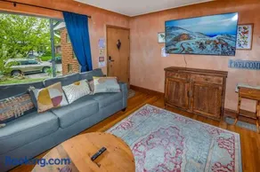 Charming two bedroom family home in coveted neighborhood - Image 5