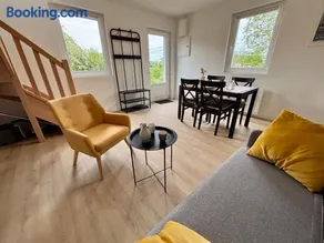 Petit coin de paradis - Parking & terrasse - Image 2