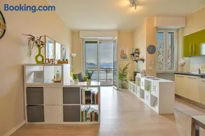 La finestra sul lago - Luxury view Apartment - Image 2