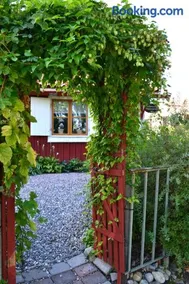 Rustik gäststuga med lantlig känsla nära Örebro city - Image 4