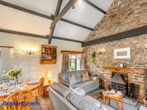 2 Bed in Haverfordwest oc-94123 - Image 2