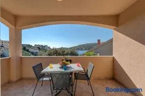 Holiday Home Mirna Vala - Image 1