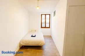 Appartement rénové avec 2 chambres et espace bien-être Lavelanet - Image 1