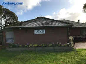 Lanaud Farm Stay - Image 1