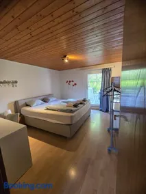 Lakeberry Apartment - Image 2