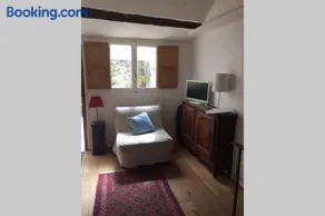 La petite maison médiévale de Melanie - Image 3
