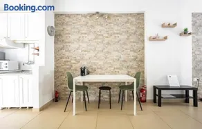 Cozy Studio in Central Glyfada - Image 1