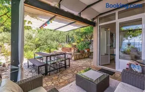 Holiday Home Mimice 21 With Outdoor Swimmingpool - Image 2