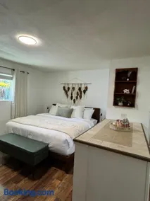 Cozy Studio with King Bed - Image 2