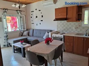 Aglaia House - Image 2