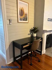 Antique Retreat - Image 2