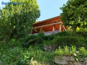 Yash wooden home stay tirthan valley - Image 4