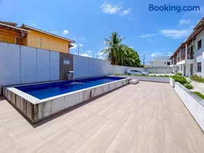 Apê pavimento superior com 2 quartos (ambos com ar), internet Privativa, próximo a praia de Taperapuã, Residencial Maria Vitoria condomínio com piscina e área gourmet - Image 3