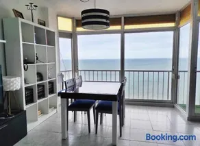Terrace & Sea Views in Cullera - Image 2