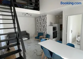 Appartement vue sur la Charente - Image 1