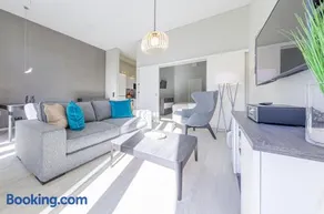 Admiralssuite - Exklusive 5-Sterne-Ferienwohnung mit Westbalkon in der Seefahrtsschule Wustrow - Image 3