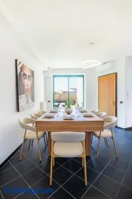 4 BD with SPA near center Private parking - Image 4