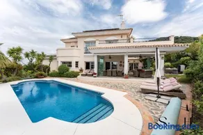 Luxury 3BR Villa by Alhaurín Golf, Heated Pool - Image 1