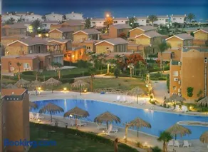 Florence Chalet in Marina Wadi Degla Ain Sokhna - Ground floor with 360 Sqm with Private Garden - Image 5