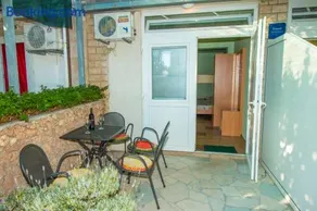 Apartments Perkušić - Image 1