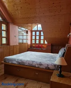 White Clover Retreat - Image 2