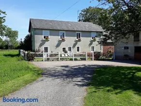 Charmante maison rénovée à la ferme avec jardin clos - Image 1