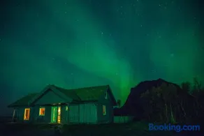 See Lofoten mountains midnight sun and nothern lights in Steigen - Image 2