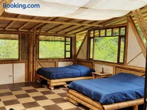 Colibamboo Ecolodge Biocasa artesanal rodeada de naturaleza con jaccuzi y mucho más - Image 3