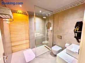 REAL KiNG RESiDANCE - Image 3
