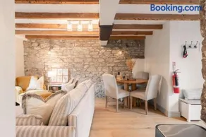 Mycock Cottage - Image 3