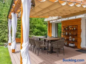 Chalet Ester - Luxury Provençal House in Orava - Image 5