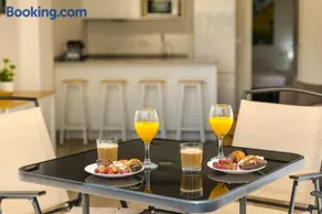 Voll ausgestattetes Apartment mit Pool | Meerblick | Neben dem Strand - Image 1