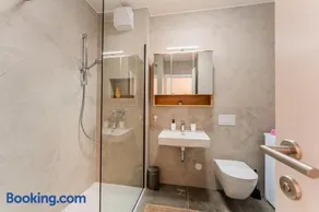 Flex SelfCheckIns 142 - Zagreb - Bedroom - Garage - Loggia - Image 3