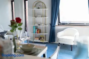 Classic Riverside 1 Bedroom Flat by the River Thames - Central London - Image 3