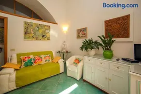 Atrani Apartments on the Amalfi Coast, air-purified, close to the beach and easy access - Image 2