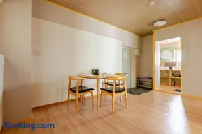Family Stay Namba - Shinsaibash & Dotonbori 8Pax - Image 3