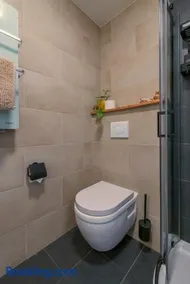 Tiny house - fietsverhuur, eigen keuken en badkamer - Image 2