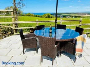 Sea View at Widemouth Bay - 3 bedroom cottage - all rooms Twin or King - Image 3