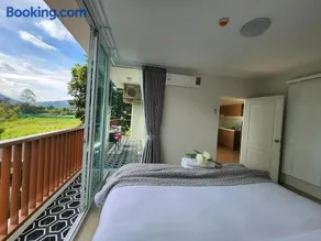 Bann Khao Yai Corner 50sqm - King Bed - Fiber Optic Internet - Image 3