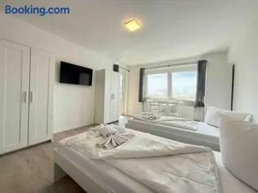 SAD165 Möblierte Monteurwohnung mit Balkon - Image 3