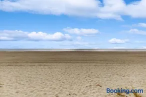 OCEAN BLISS with Private Boardwalk, Deck & A/C - Image 2