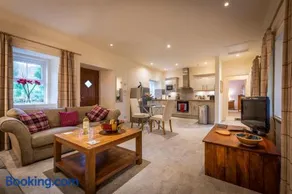 Lochsie Cottage - Image 1