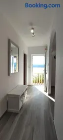 Sunset Apartments - Image 4