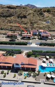 Casuarinas Del Mar Chalet de 2 habitaciones - Image 1