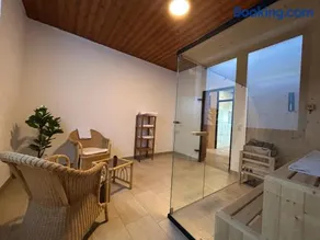 Ferienhaus mit Pool, Sauna und Weitblick am Nürburgring - Image 2