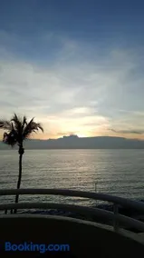 COUPLE VILLA's at GOLDEN PALM TREE RESORT - Image 2