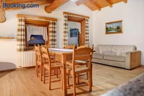 Appartement 'Baita Franz Mansarda 1' avec vue sur les montagnes, jardin et Wi-Fi - Image 5