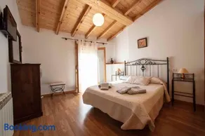 El Capricho - Image 1